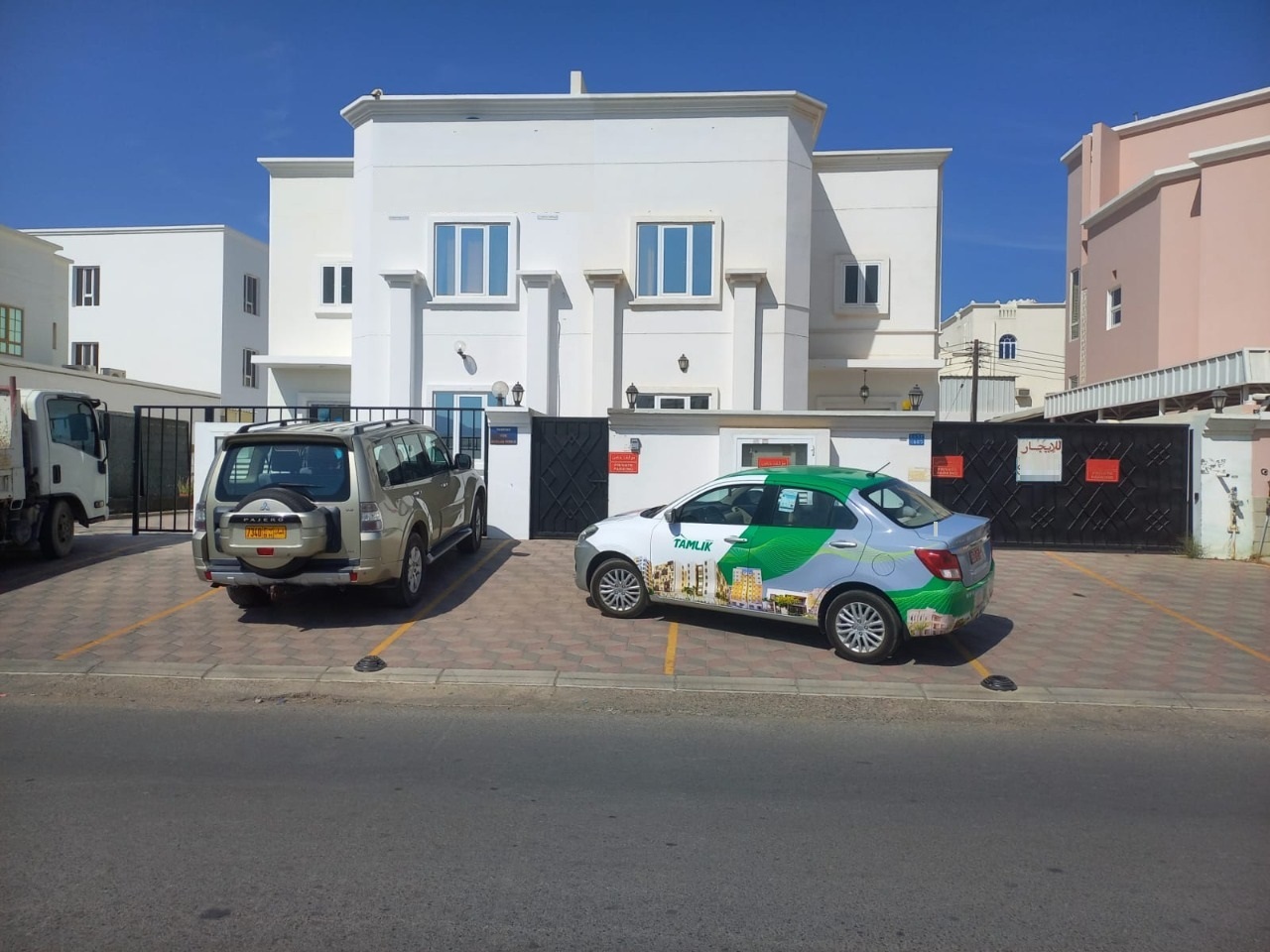 Modern Twin Villa for Rent in Al Azaiba REF 244BA