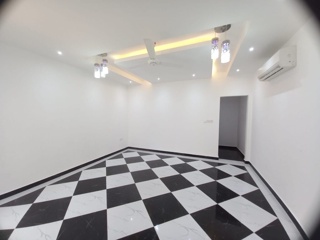 Spacious Townhouse for Sale in Al Mawaleh North |REF 365TA