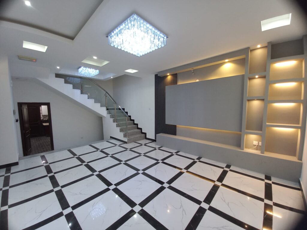 Spacious Townhouse for Sale in Al Mawaleh North |REF 365TA