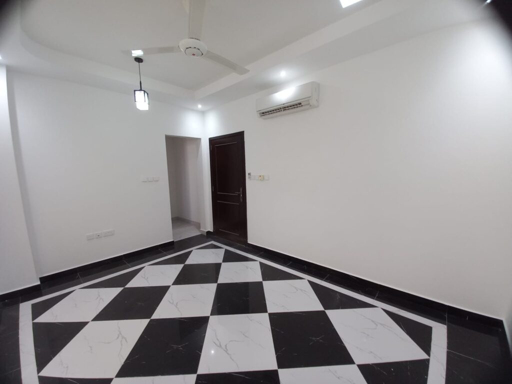 Spacious Townhouse for Sale in Al Mawaleh North |REF 365TA