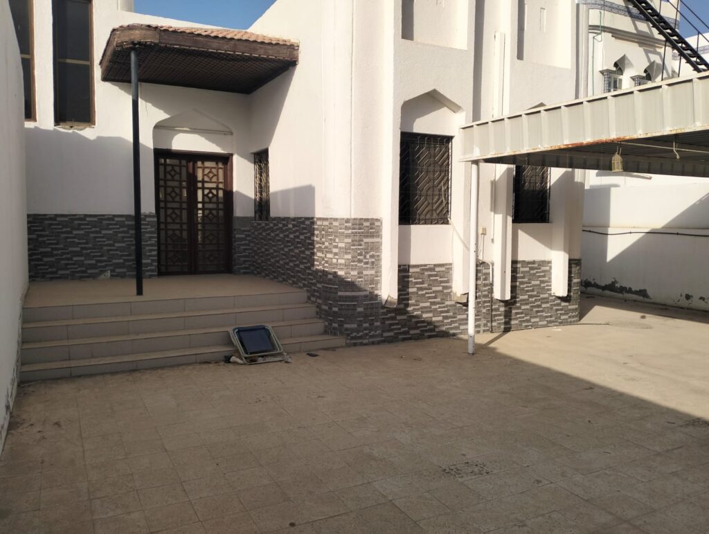 Standalone Villa for Sale in Mawaleh South