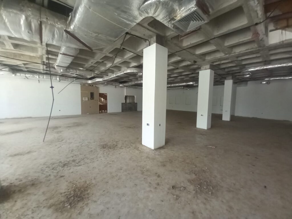 Huge Showrooms for Rent in Ruwi