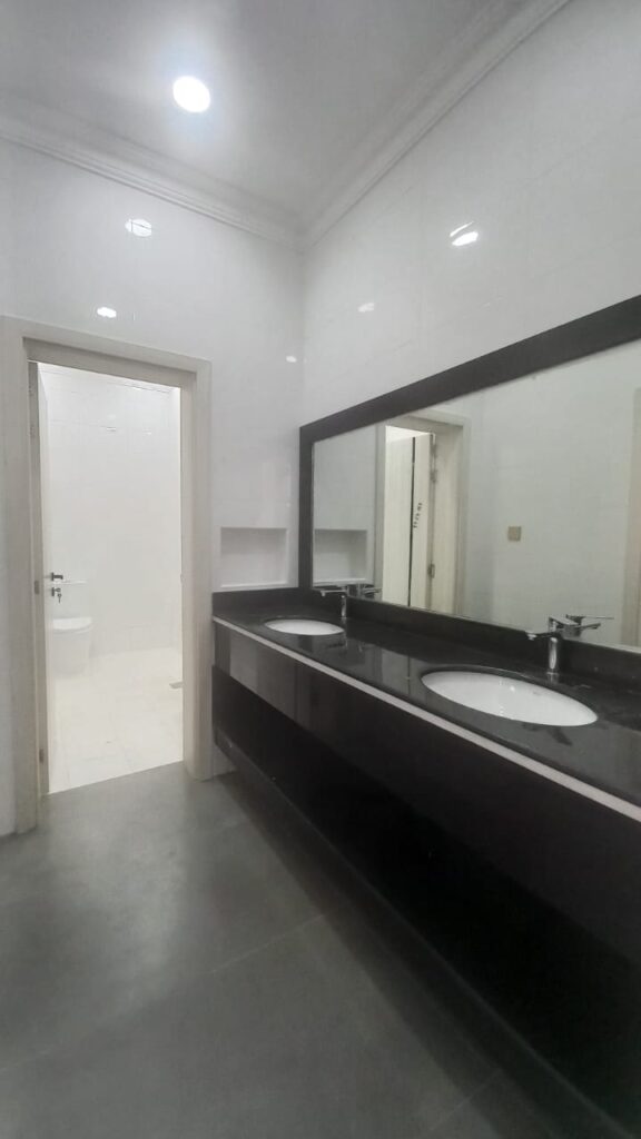Brand New Twin villa for Rent or Sale in Al Mawaleh South