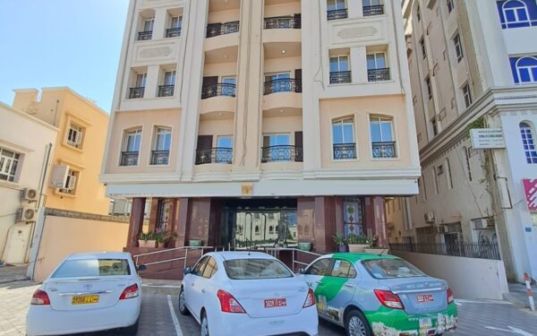 Apartment for Rent in Muscat | OMR 8,500/mo | REF 154YB thumbnail 6