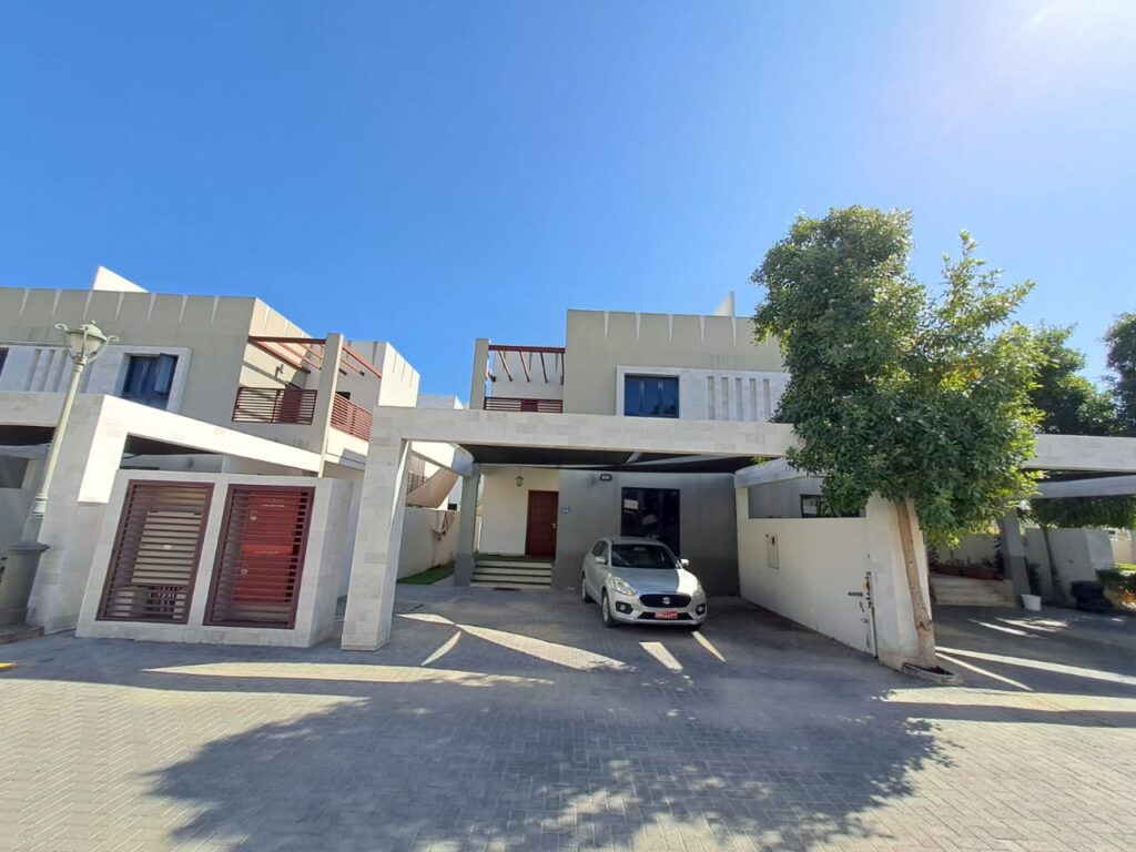 Townhouse For Sale in Al Seeb