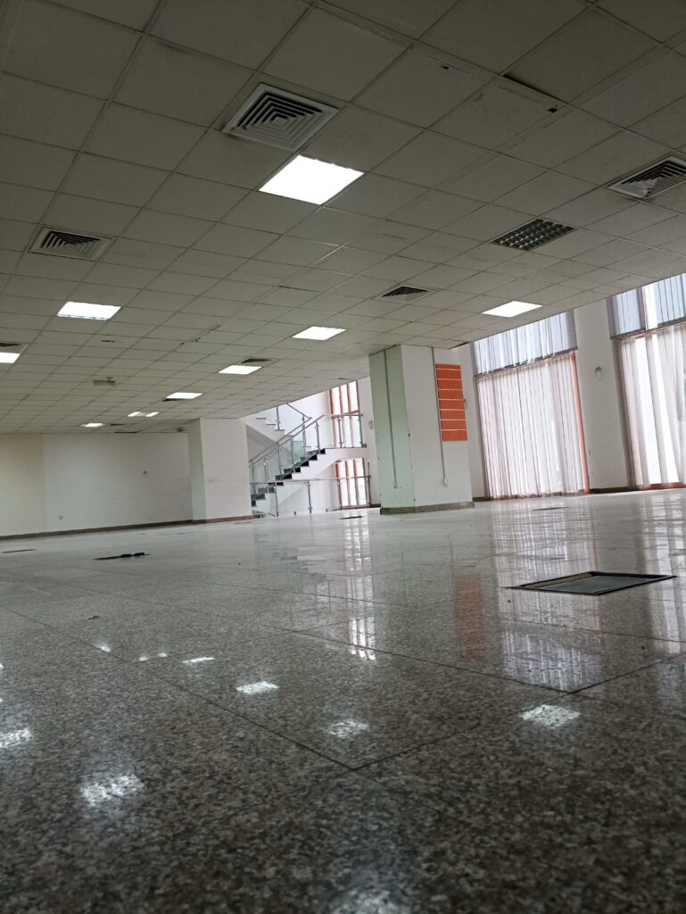 Upscale Showroom for Rent in Ruwi