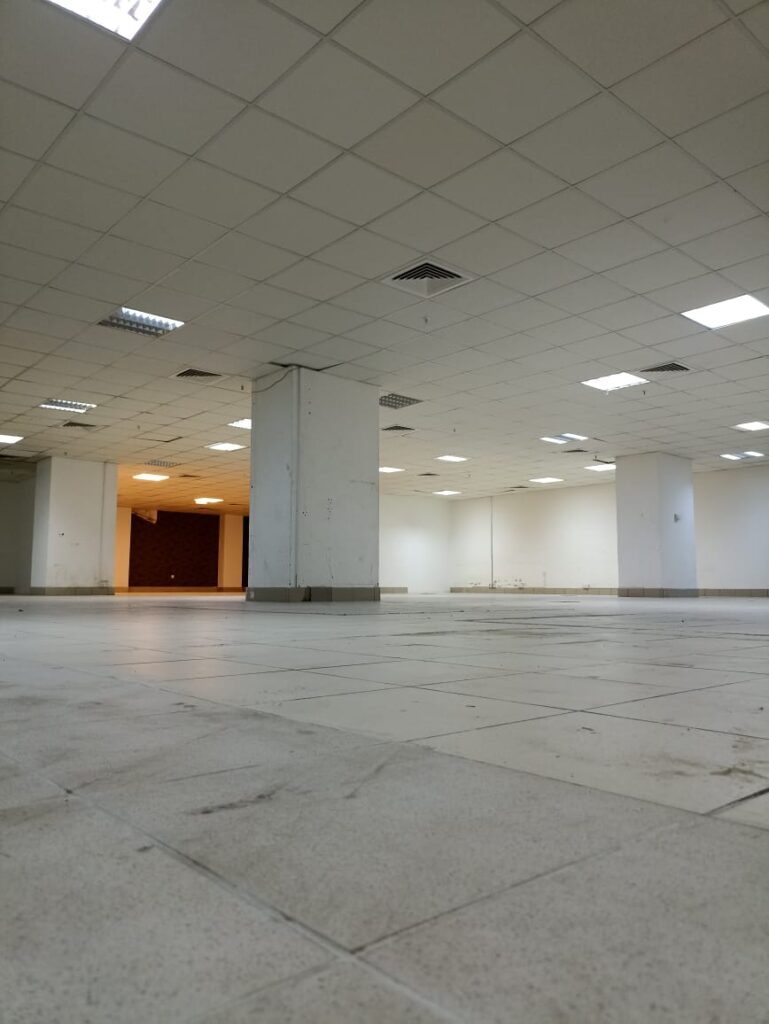 Upscale Showroom for Rent in Ruwi