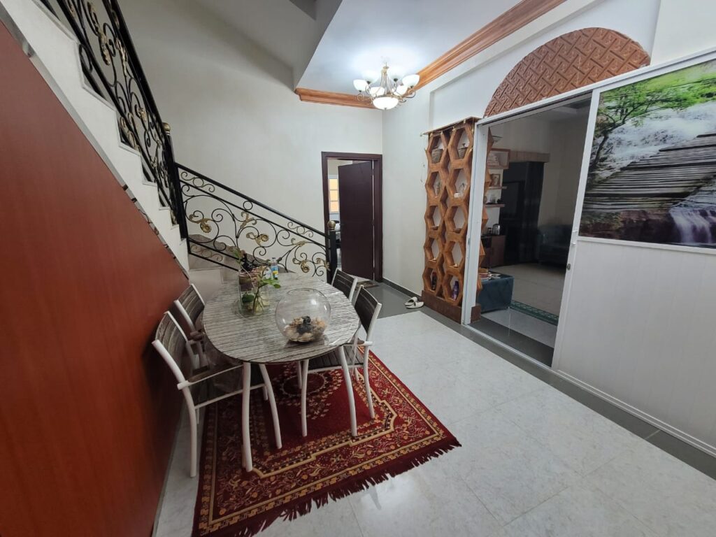 Corner Twin Villa for Sale in Al Mawaleh South