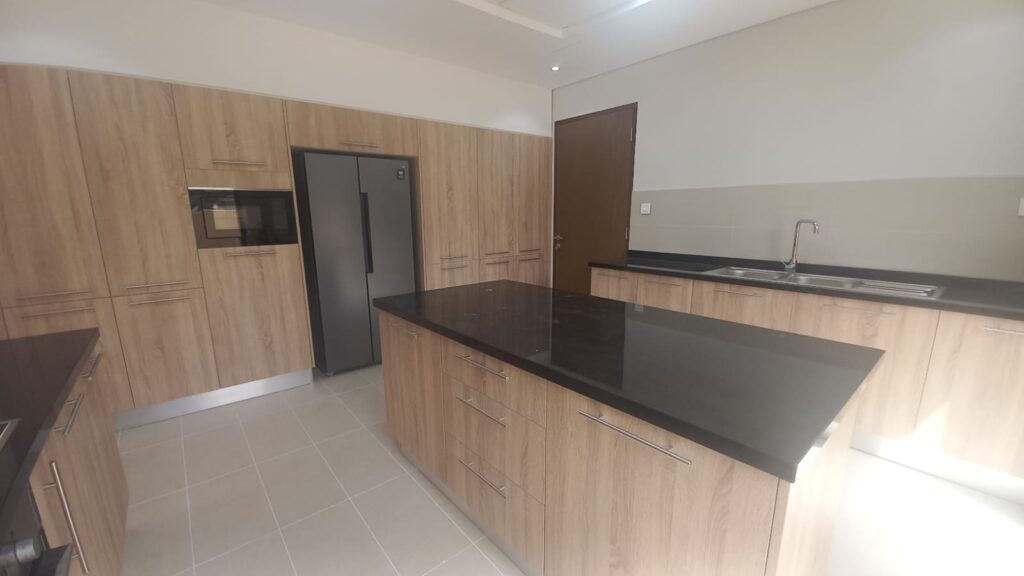 Prodigious Standalone Villa for Rent in Muscat Bay