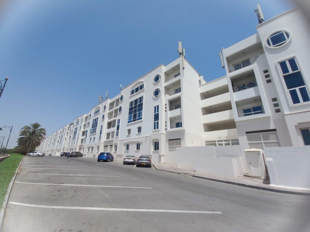 Fully Furnished Apartment for Rent in Shatti Al Qurum