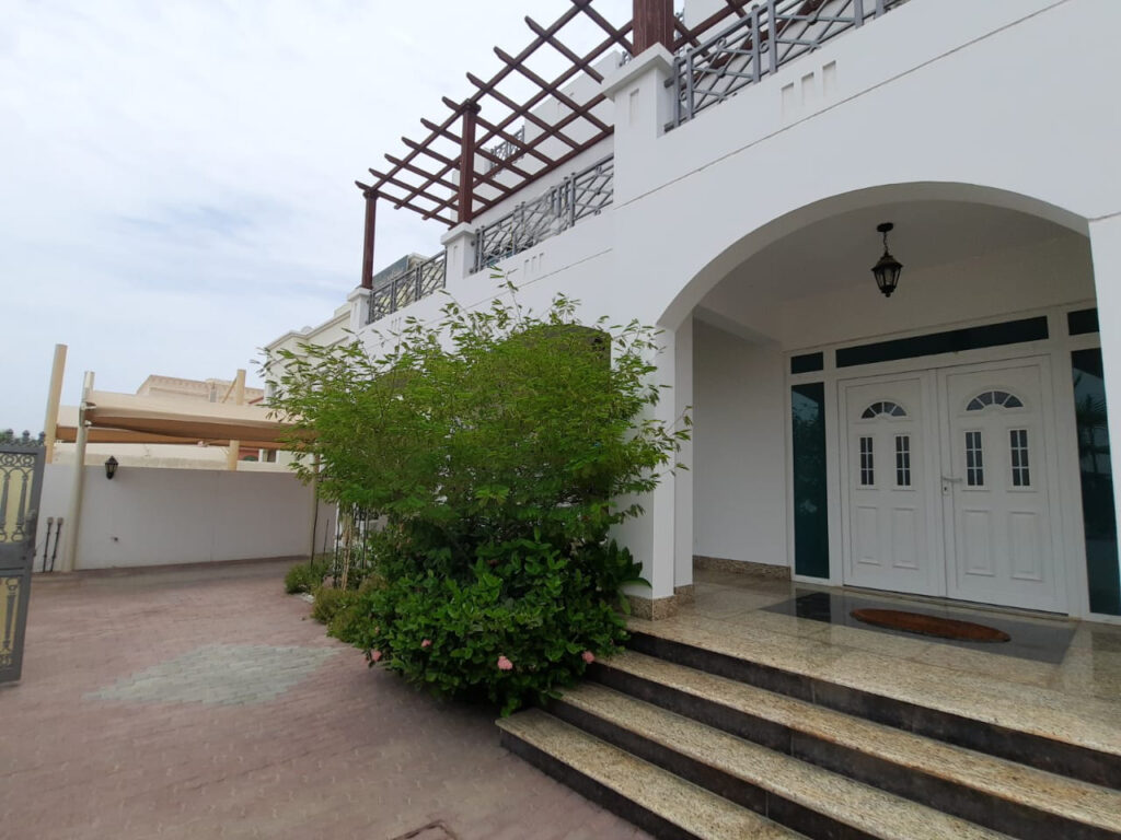 Fancy Apartment for Rent in Al Mawaleh South