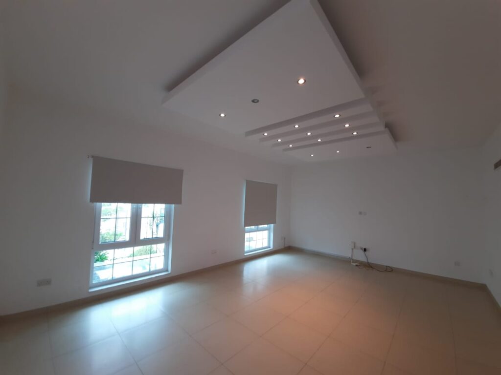 Fancy Apartment for Rent in Al Mawaleh South