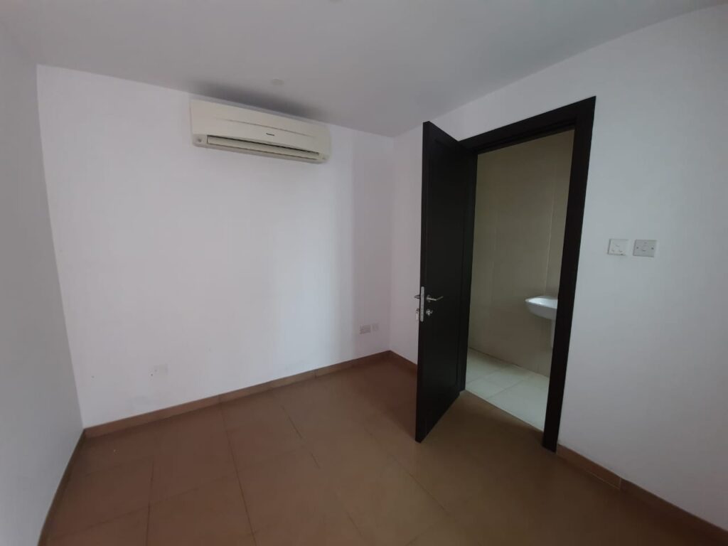 Fancy Apartment for Rent in Al Mawaleh South