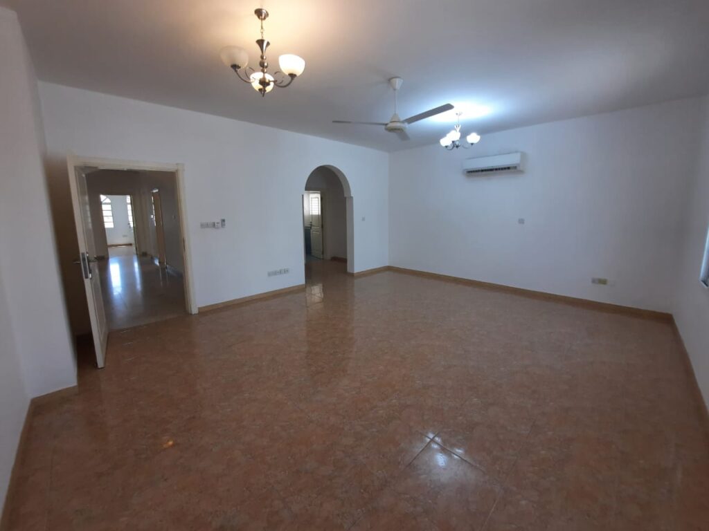 Great Twin Villa for Rent in MQ