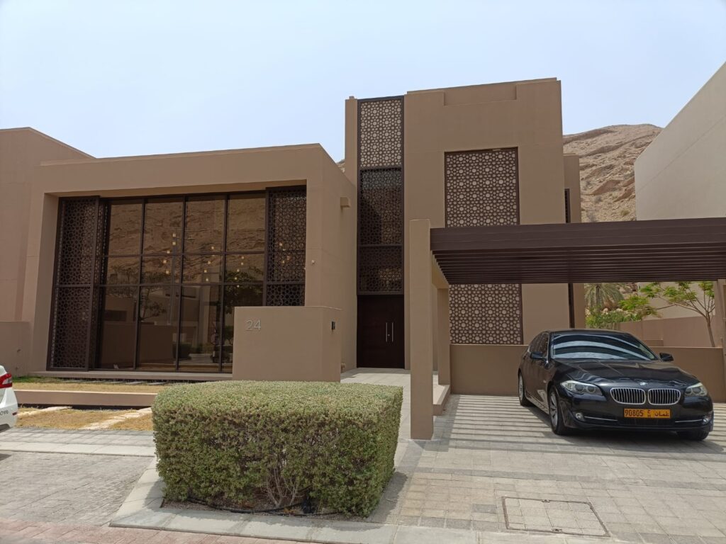 Marvelous Villa for Rent in Muscat Bay