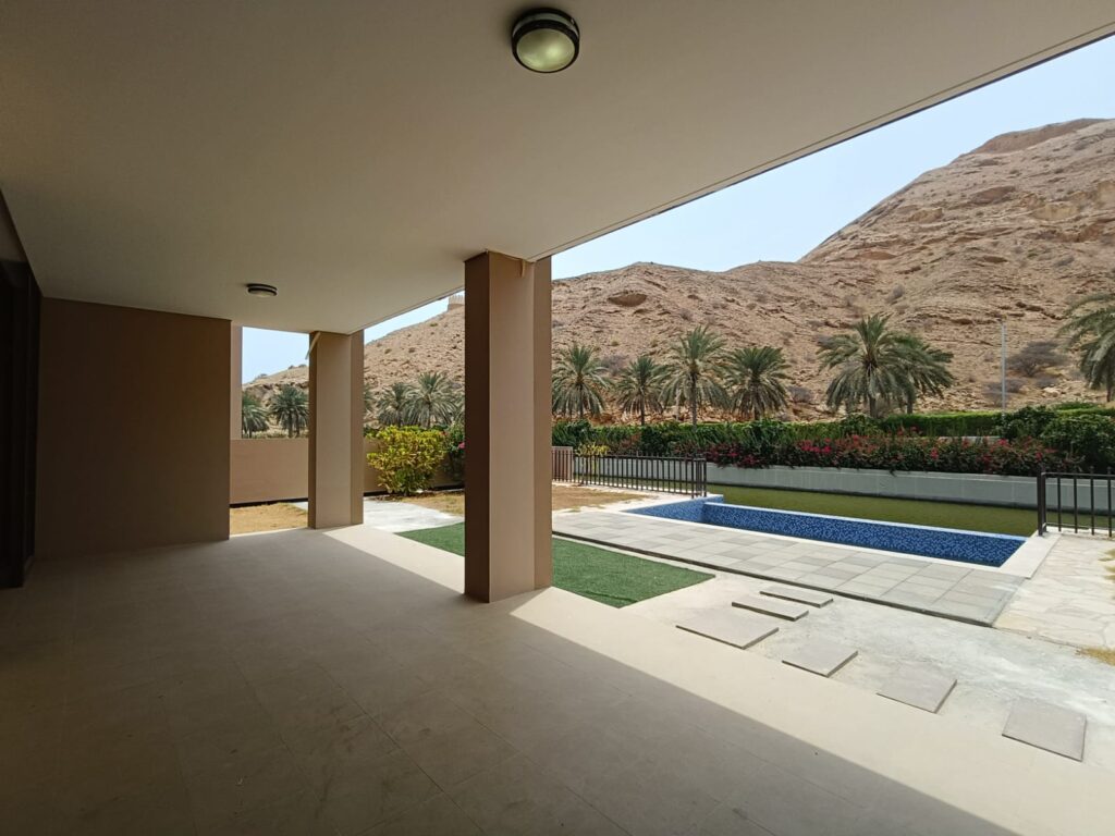 Marvelous Villa for Rent in Muscat Bay