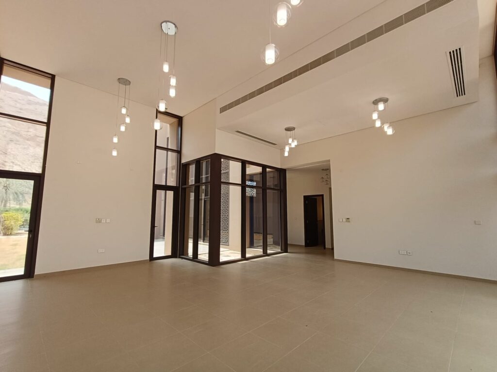 Marvelous Villa for Rent in Muscat Bay