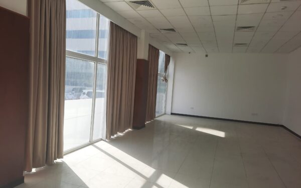 Commercial for Rent in Ghala | OMR 800/mo | REF 958GH thumbnail 8