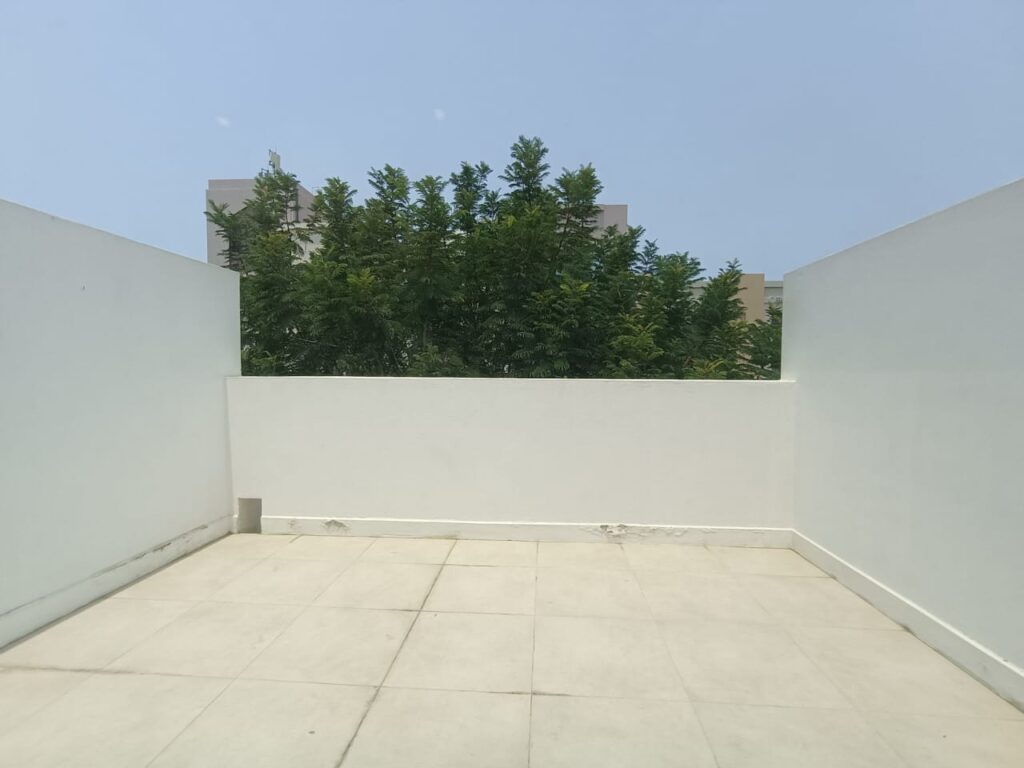 Charming Townhouse for Sale in Al Mouj