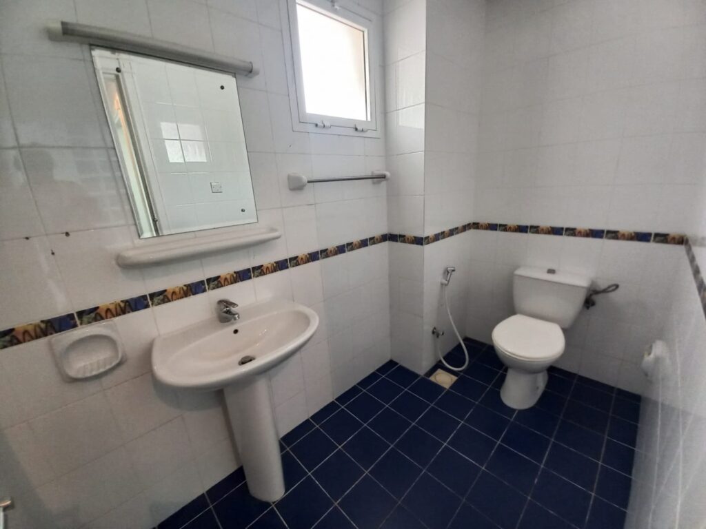Office Space for Rent in Shatti Al Qurum