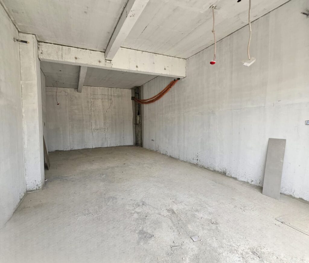 Shop for Rent in Al Mawaleh South