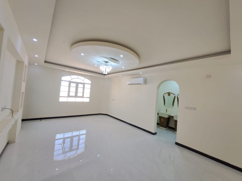 Luxury Villa for Sale in Al Maabilah