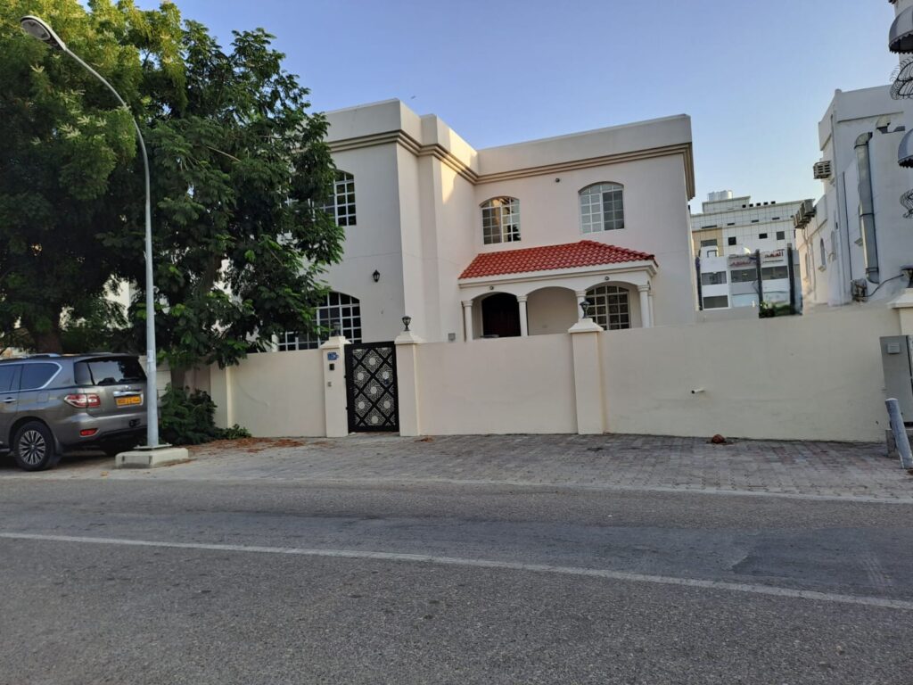 Fancy Standalone Villa for Rent in Azaiba
