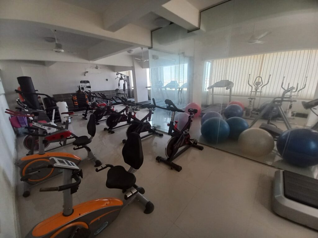 Commercial Floor for Rent in Al Maabila