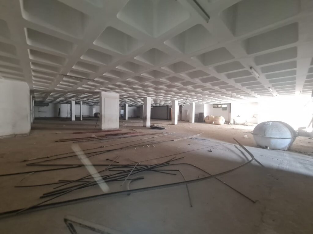 Commercial Building for Rent & Sale in Ruwi