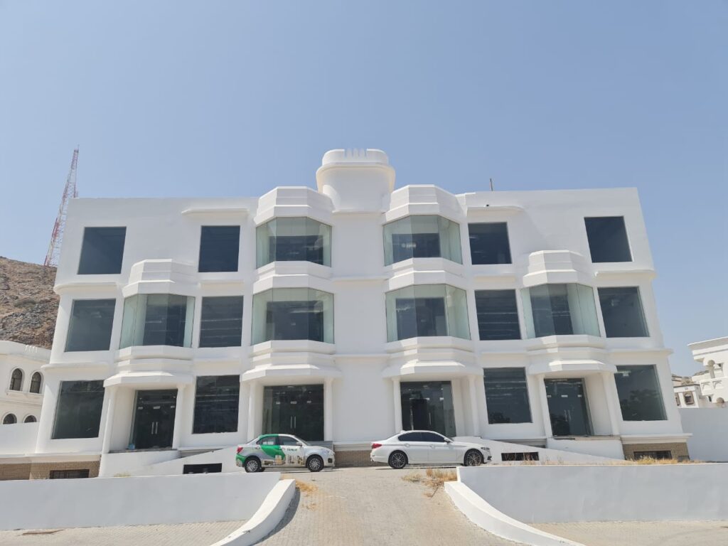 Commercial Building for Rent & Sale in Ruwi