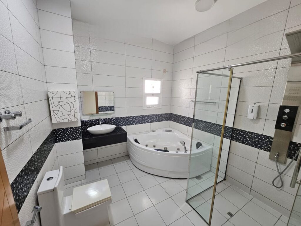 Wonderful Standalone Villa for Sale in Bosher