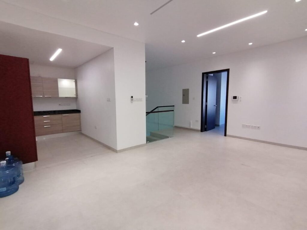 Commercial Villa for Rent in Al Qurum