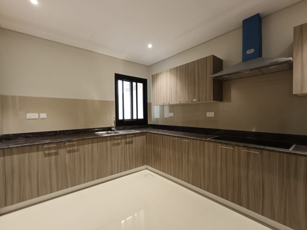 Stunning Townhouse for Rent in Bosher
