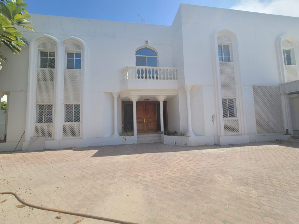 Good Standalone Villa for Rent in Madinat illam