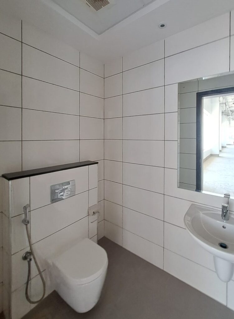 Brand New Showroom for Rent in Ruwi