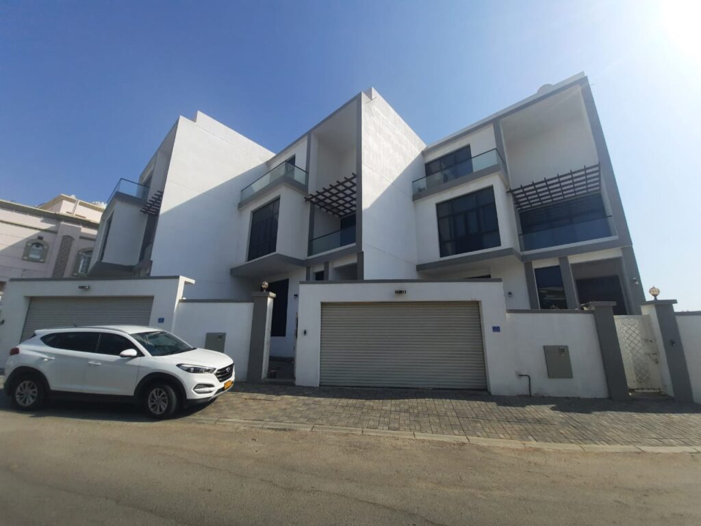 Spectacular Townhouse for Rent in MQ