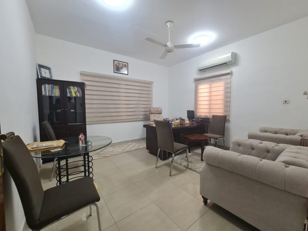 Grand Villa for Sale in Al Khuwair