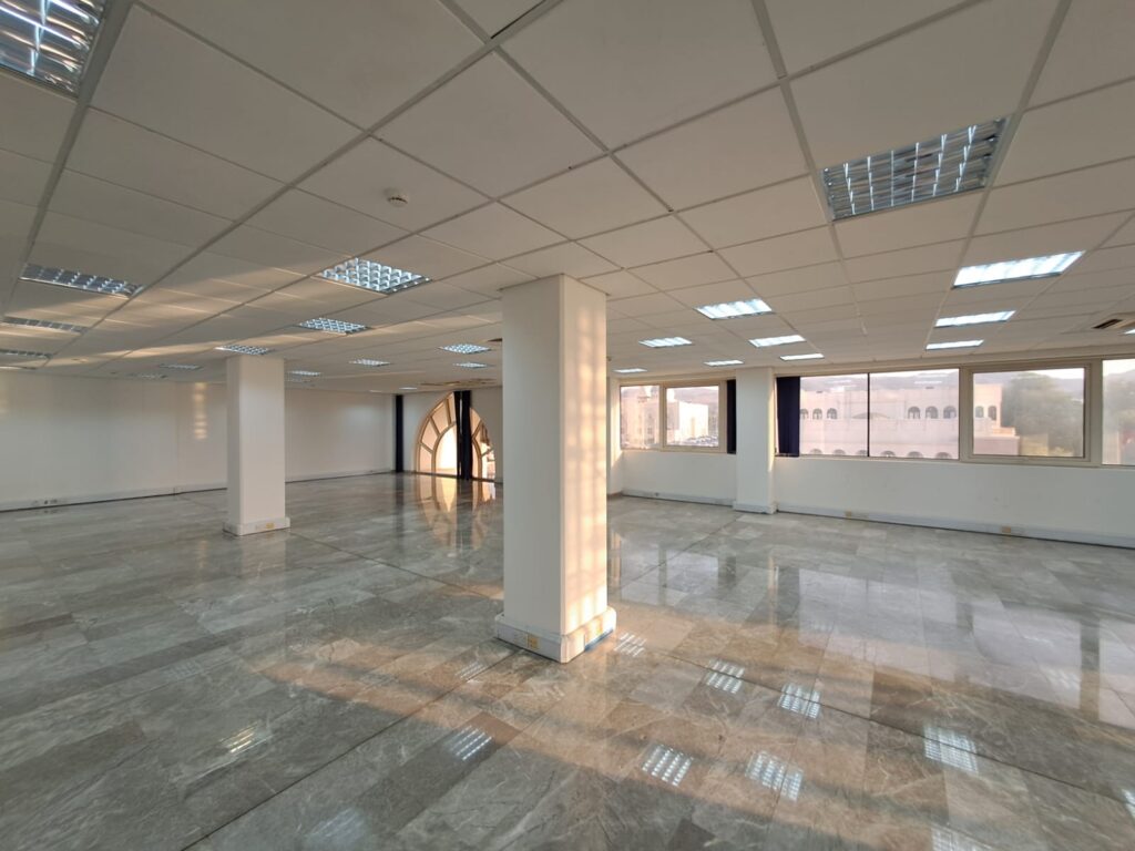 Office for Rent in Al Qurum