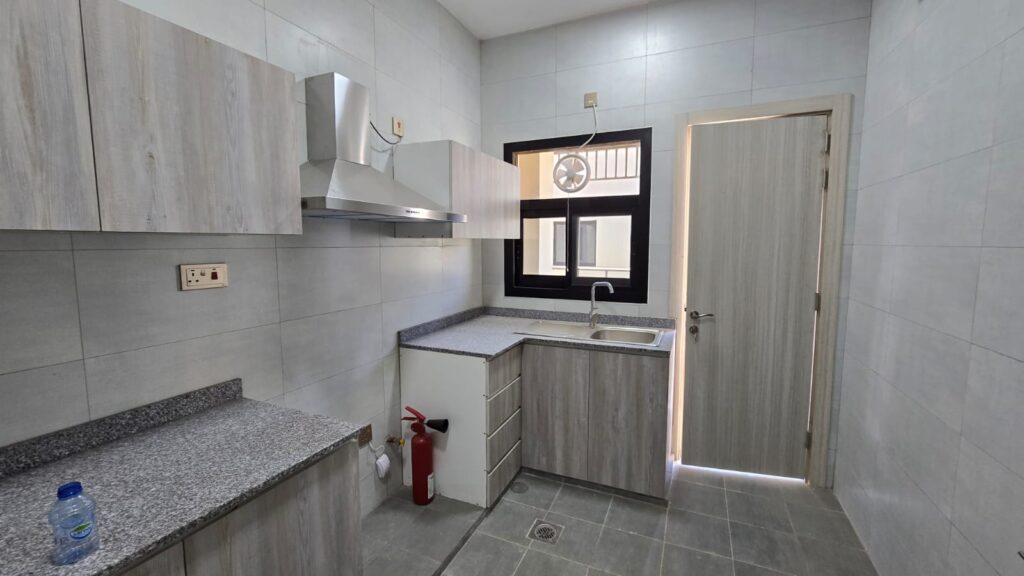 New Building for Rent & Sale in Al Ansab