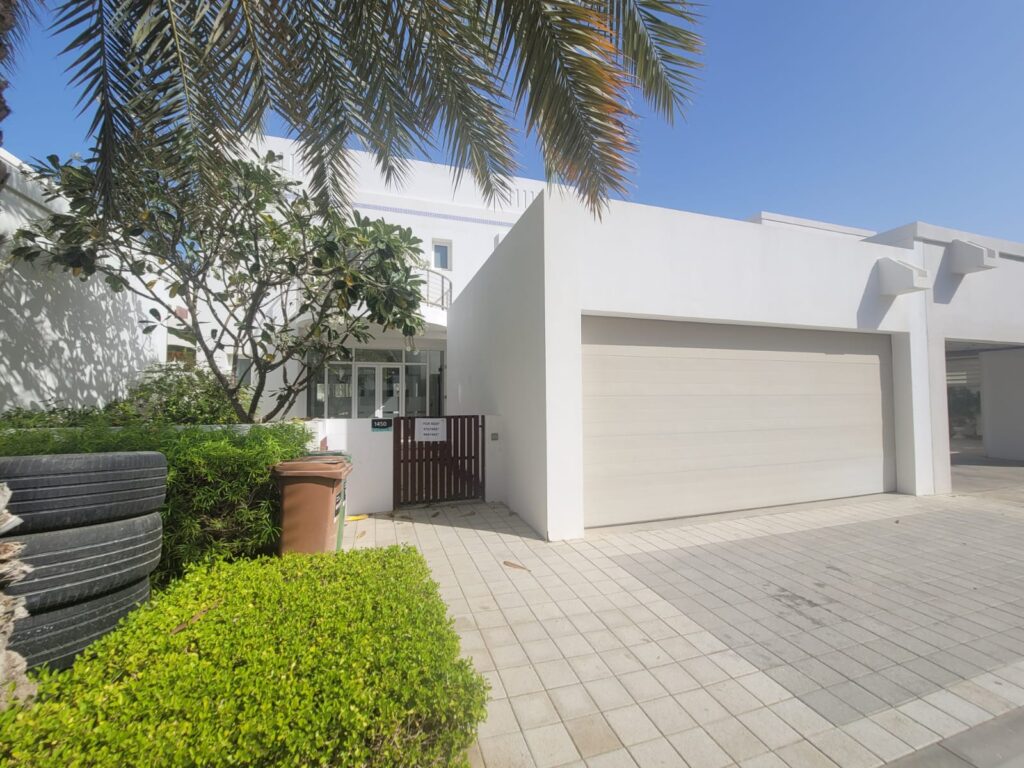 Spacious Villa for Rent in Al Mouj