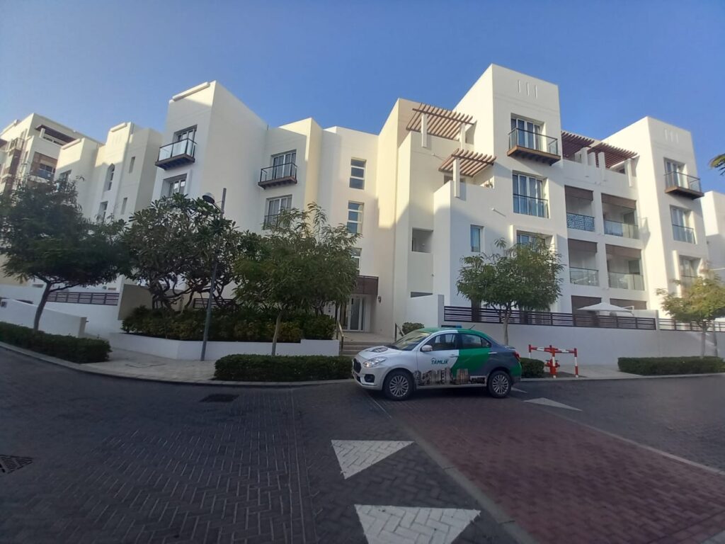 Luxury Apartment for Rent & Sale in Al Mouj