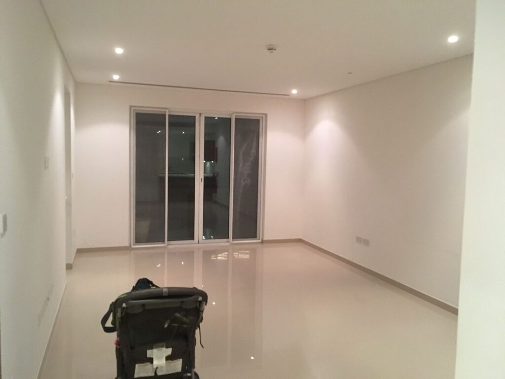 Luxury Apartment for Rent & Sale in Al Mouj