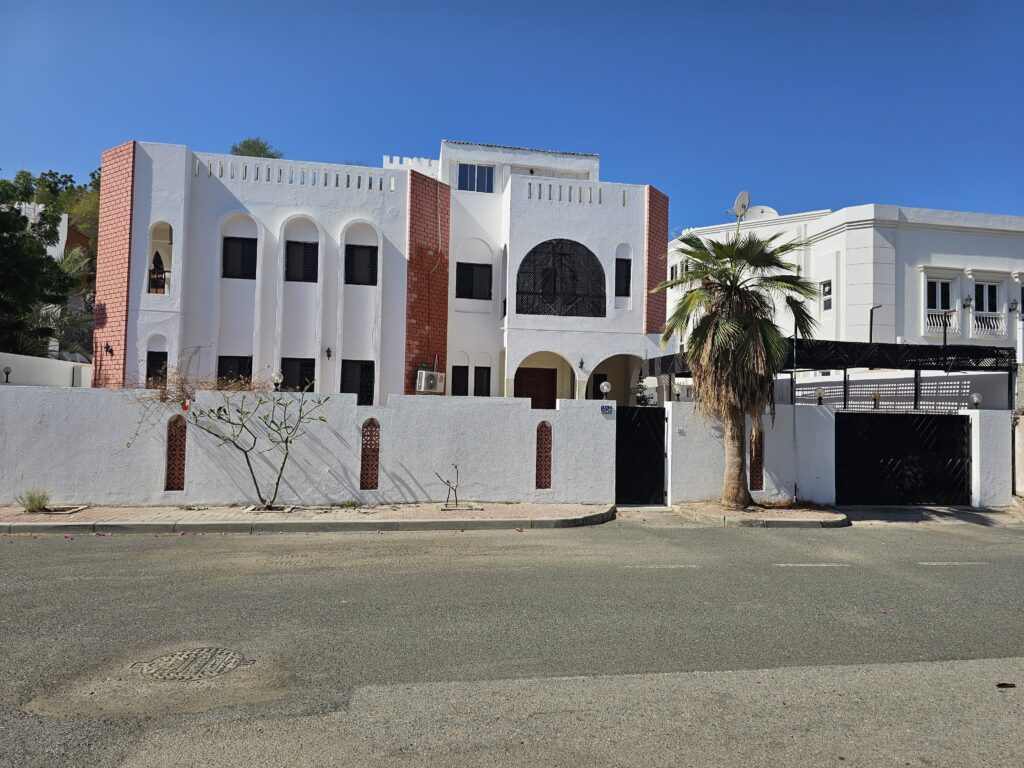 Huge Standalone Villa for Sale in Madinat illam