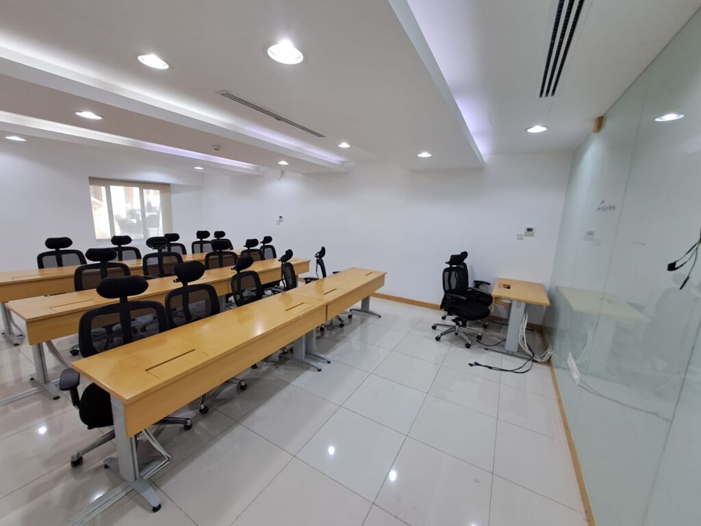 Offices & Shops for Rent in Al Qurum