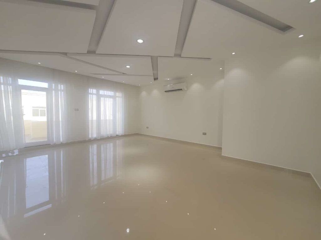 Nice Townhouse for Rent in Al Qurum