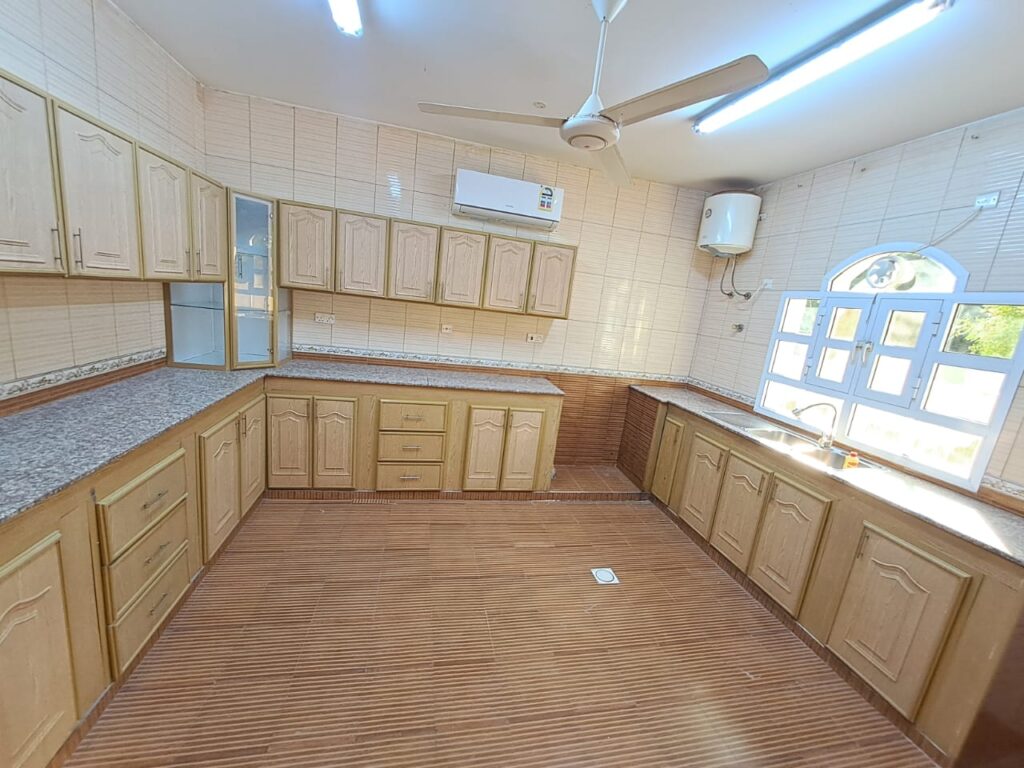 Lovely Twin Villa for Rent in Al Ghubra South