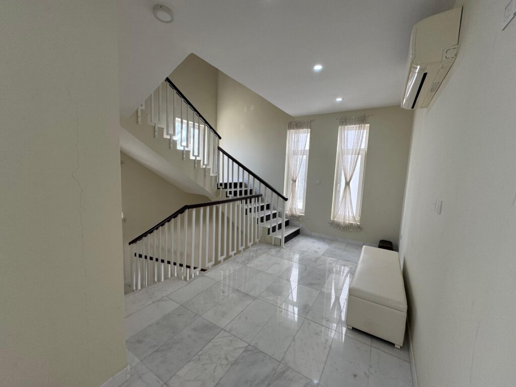 Sea View Townhouse for Rent & Sale in Al Hail North
