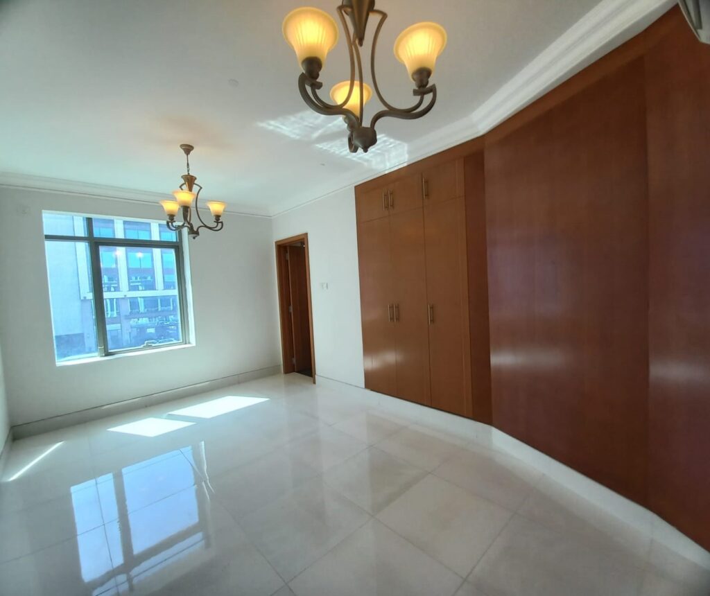 Great Apartment for Rent in Shatti Al Qurum
