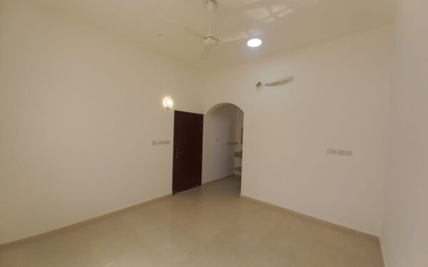 4-Bed Villa for Rent in Al Hail North | OMR 500/mo | REF 10BB thumbnail 9