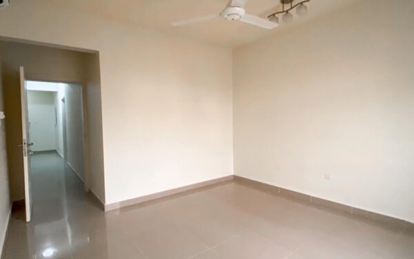 2-Bed Apartment for Sale in Madinat Al Sultan Qaboos | OMR 45,000 | REF 427MD thumbnail 11